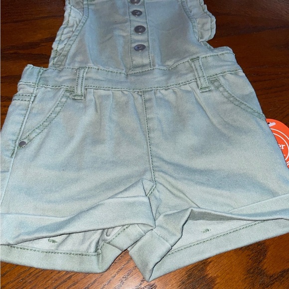 Girls 2T Shortall - Picture 5 of 8